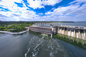 largest hydroelectric power station